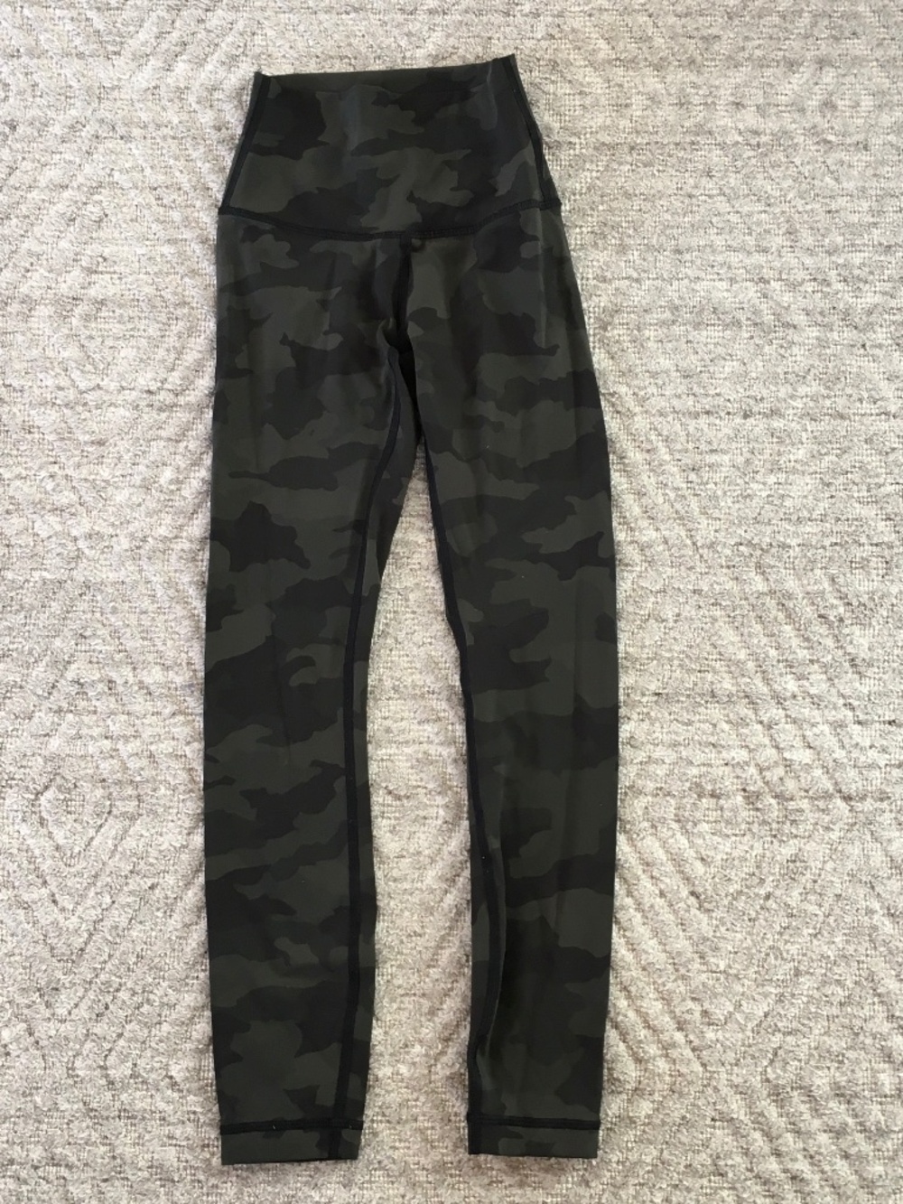 Lululemon leggings size 0